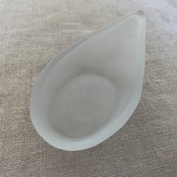 Set of 9 Frosted Glass Teardrop Dishes – Modern Appetizer or Sauce Bowls - Picture 2 of 5